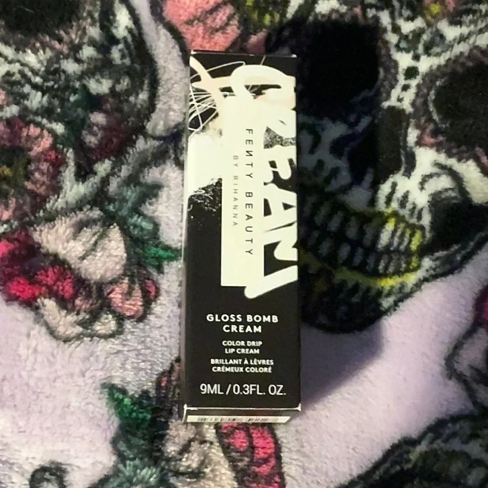 Fenty Honey Waffles Gloss Bomb Cream Color Drip Lip Cream